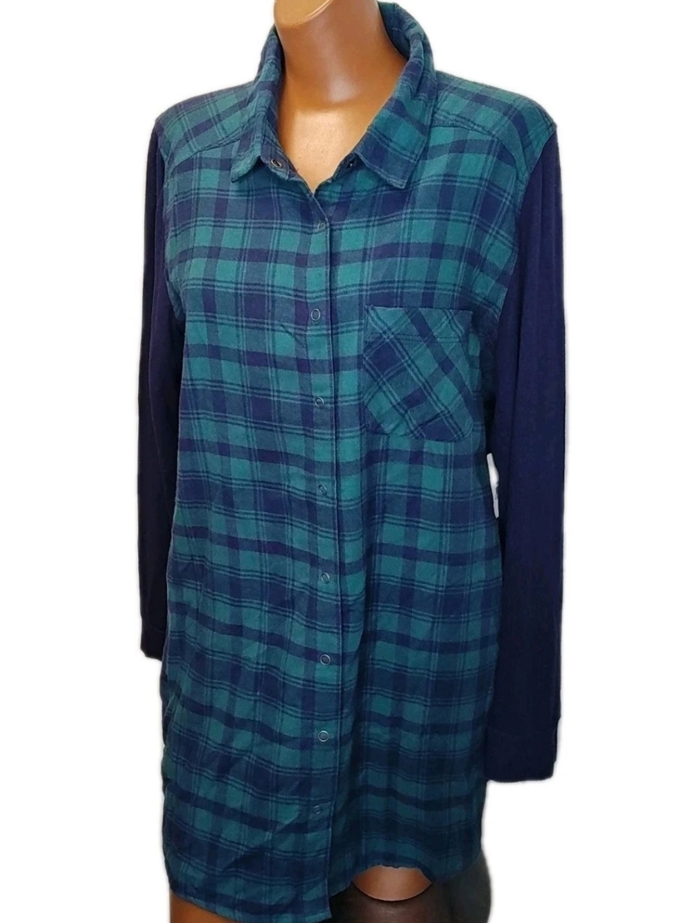 Make + Model Flannel Lounge Tunic Large Green Pond Fleece Plaid Snap Front Nwt